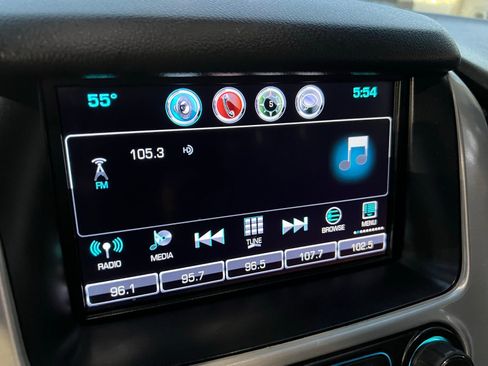 Used 2017 GMC Yukon SLT image 33