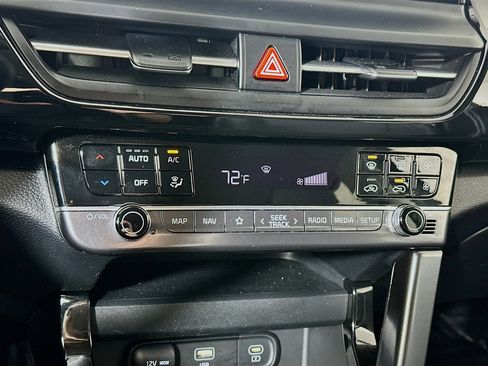 Used 2024 Kia Seltos S FWD image 16