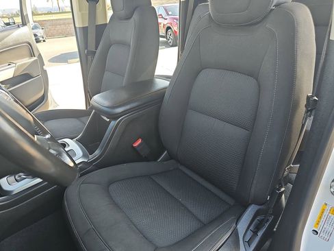 Used 2022 Chevrolet Colorado LT w/ LT Convenience Package image 14