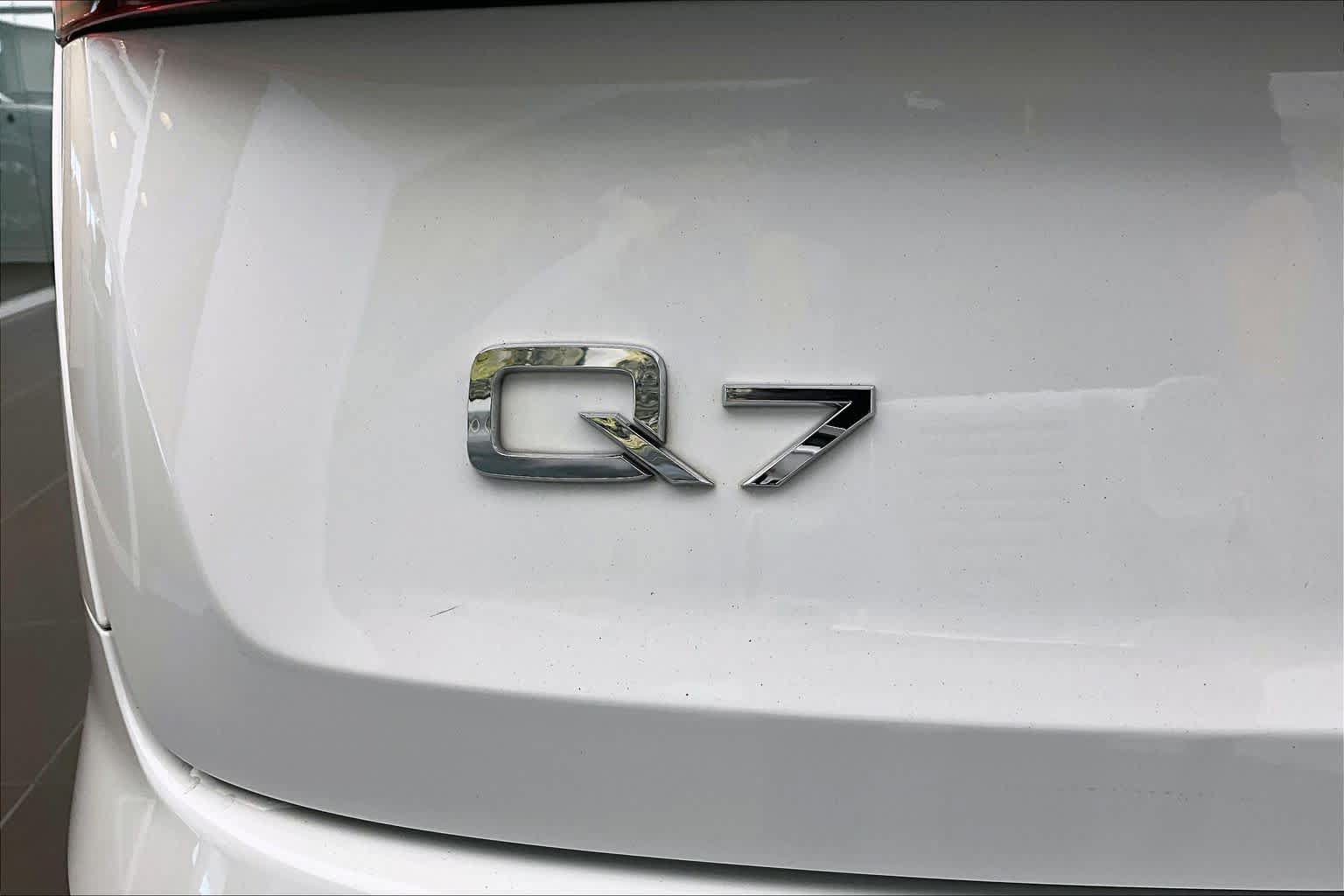 Used 2023 Audi Q7 2.0T Premium AWD/4WD image 32