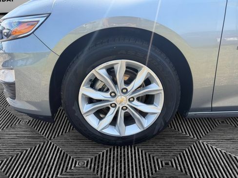 Used 2025 Chevrolet Malibu LT FWD image 15