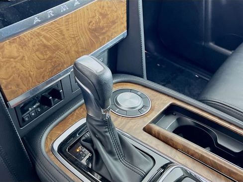 Used 2022 Nissan Armada SL image 17