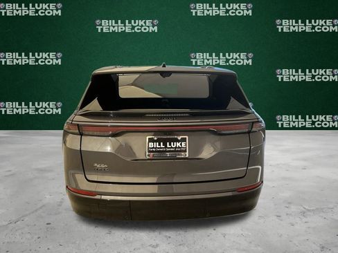 Used 2025 Jeep Wagoneer S Launch Edition image 7