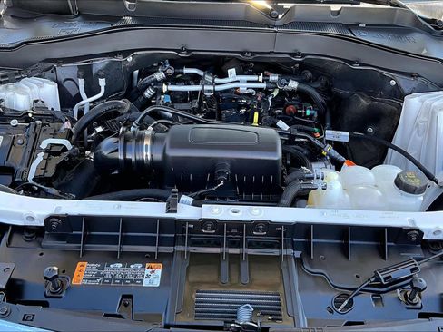 Used 2023 Ford Explorer XLT image 31
