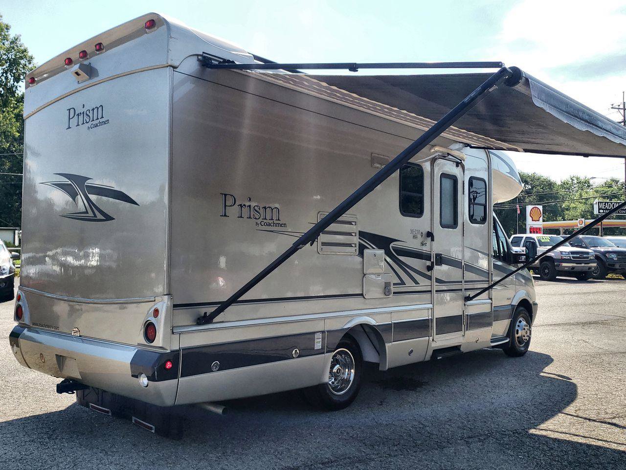 Used 2008 Freightliner Sprinter 3500 RWD image 2