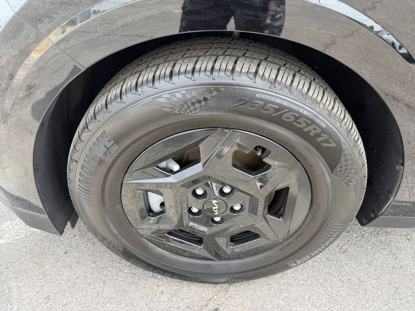 Used 2026 Kia Carnival FWD image 31
