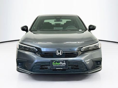 Used 2023 Honda Civic Sport image 2