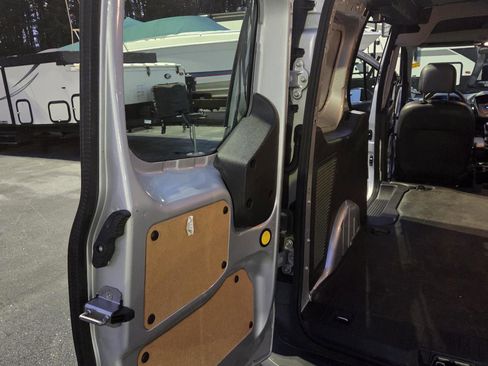 Used 2016 Ford Transit Connect XL image 8