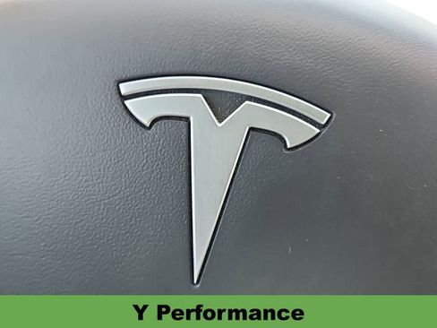 Used 2022 Tesla Model Y Performance AWD/4WD image 28