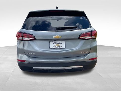 Used 2024 Chevrolet Equinox LT AWD/4WD image 4