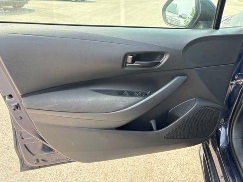 Used 2023 Toyota Corolla LE FWD image 9