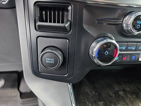 Used 2022 Ford F150 Lariat w/ Equipment Group 502A High image 17