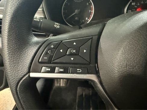 Used 2023 Nissan Altima 2.5 SV FWD image 18