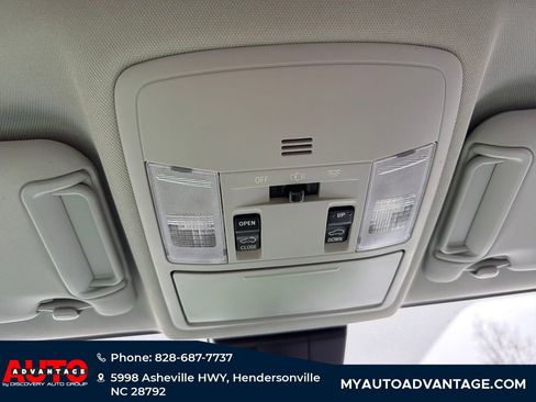 Used 2018 Toyota RAV4 XLE image 25