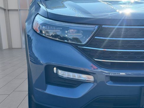 Used 2021 Ford Explorer XLT w/ Equipment Group 202A AWD/4WD image 6