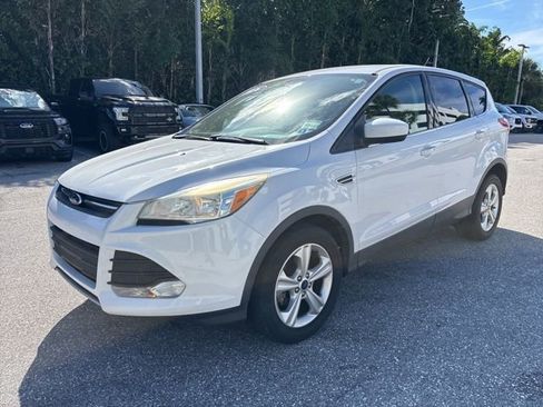 Used 2016 Ford Escape SE image 5