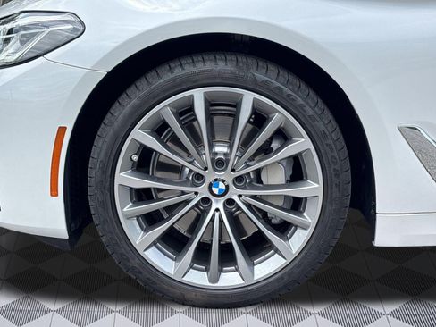 Certified 2023 BMW 530i xDrive w/ Premium Package AWD/4WD image 12
