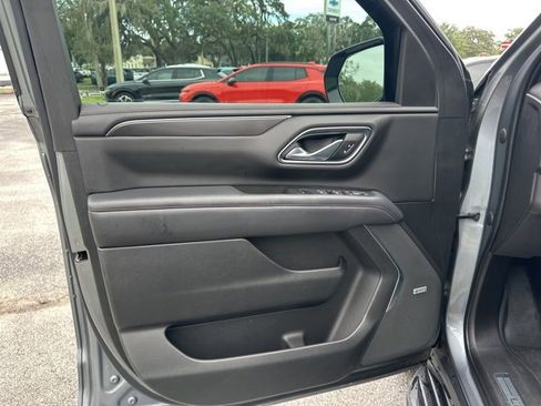 Used 2022 Chevrolet Tahoe RST w/ Sport Performance Package image 11