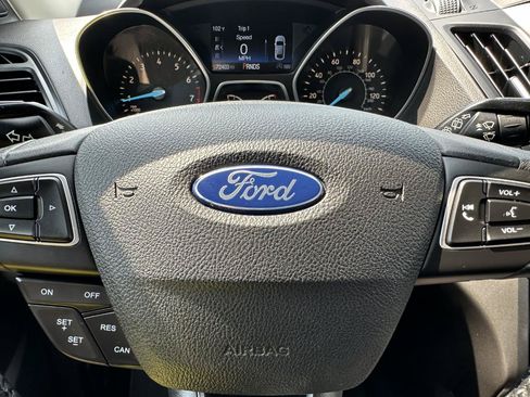 Used 2019 Ford Escape SEL AWD/4WD image 53