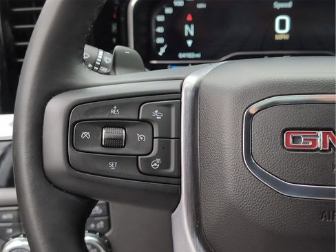 Used 2024 GMC Sierra 1500 SLT w/ SLT Premium Plus Package image 25