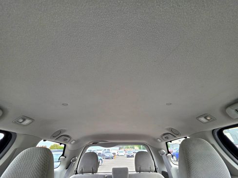Used 2014 Toyota Sienna LE AWD/4WD image 62
