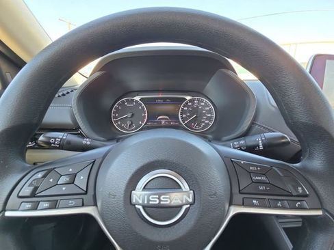 Used 2024 Nissan Sentra SV image 25