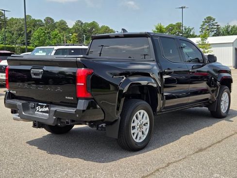 Used 2024 Toyota Tacoma SR w/ SR Upgrade Package AWD/4WD image 5