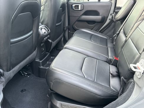 Used 2023 Jeep Wrangler Unlimited Sahara w/ Cold Weather Group image 14