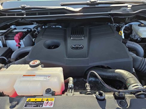 Used 2023 Toyota Tundra SR5 AWD/4WD image 17