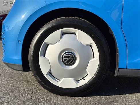 New 2025 Volkswagen ID. Buzz 1st Edition image 9