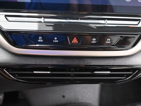 Used 2023 Volkswagen ID.4 Pro image 24