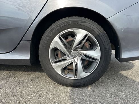 Used 2019 Honda Civic LX image 5