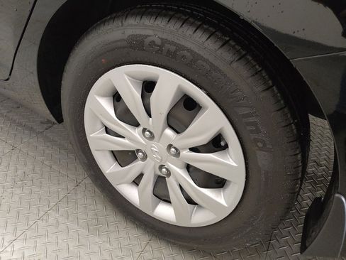 Used 2020 Hyundai Accent SE image 31