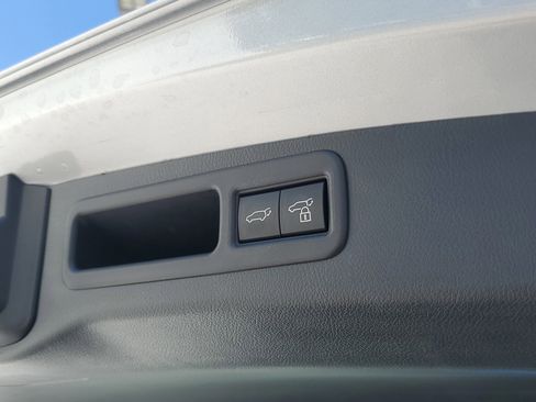 Used 2023 Lexus RX 350 w/ Accessory Package (Z1) image 9