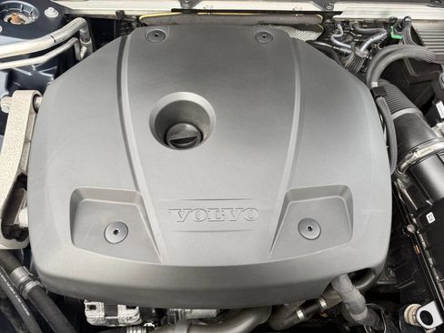 Used 2021 Volvo XC60 T5 Inscription w/ Advanced Package image 42