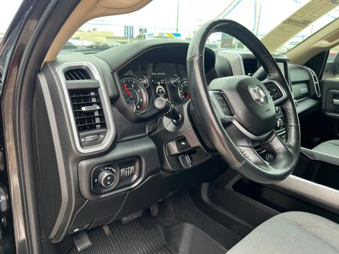 Used 2020 RAM 3500 Big Horn w/ Level 1 Equipment Group AWD/4WD image 31