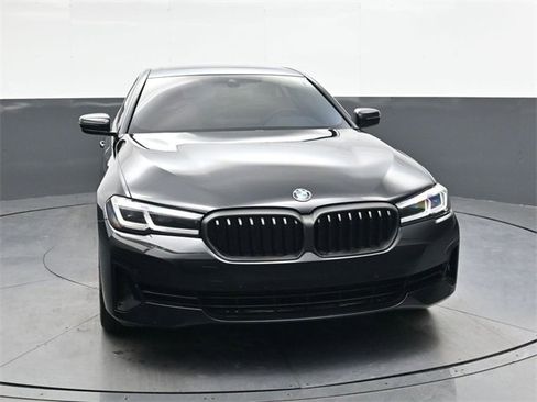 Used 2022 BMW 530i w/ Convenience Package image 9
