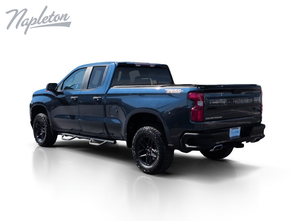 Used 2020 Chevrolet Silverado 1500 Custom Trail Boss w/ Custom Convenience Package AWD/4WD image 3