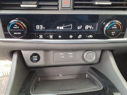 New 2025 Nissan Rogue SV image 12