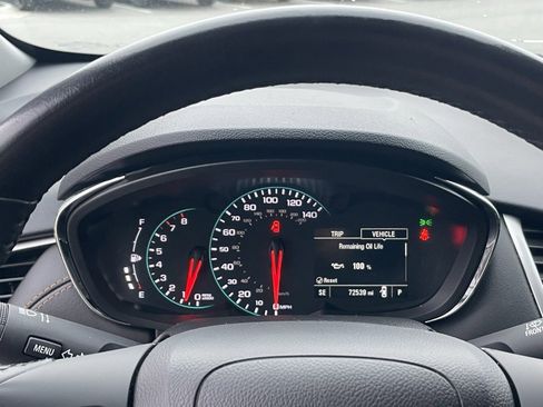 Used 2022 Chevrolet Trax LT w/ Sport Edition image 14