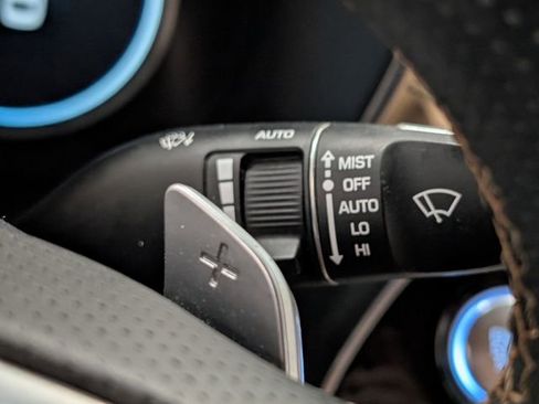 Used 2022 Genesis G70 3.3T image 20