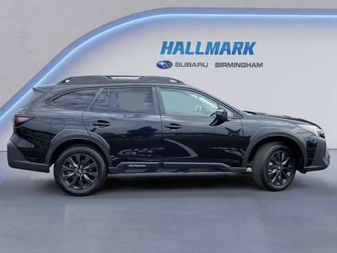 Used 2025 Subaru Outback Onyx Edition AWD/4WD image 2