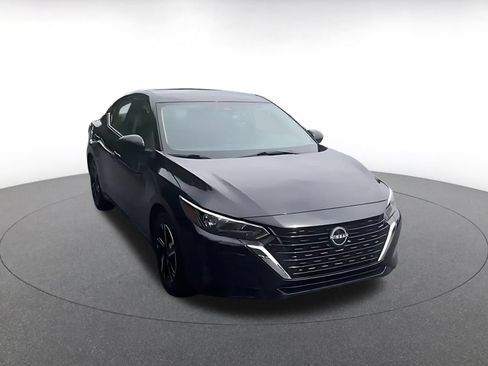 Used 2025 Nissan Sentra SV FWD image 3