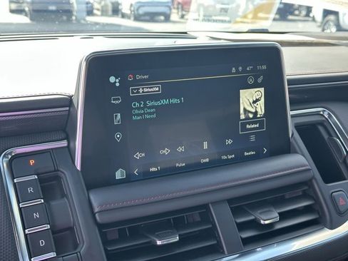 Certified 2024 Chevrolet Suburban RST w/ Luxury Package image 8