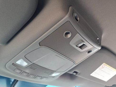 Used 2018 Ford F250 Lariat w/ Lariat Value Package AWD/4WD image 23