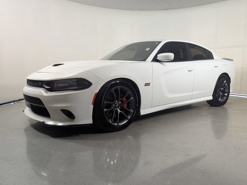 Used 2021 Dodge Charger Scat Pack w/ Plus Group RWD image 3