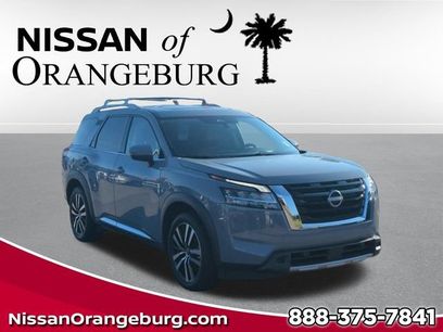 Used 2023 Nissan Pathfinder Platinum w/ Lighting Package (N92)