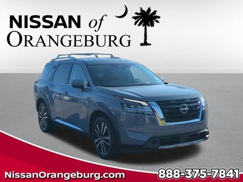Used 2023 Nissan Pathfinder Platinum w/ Lighting Package (N92) AWD/4WD image 1