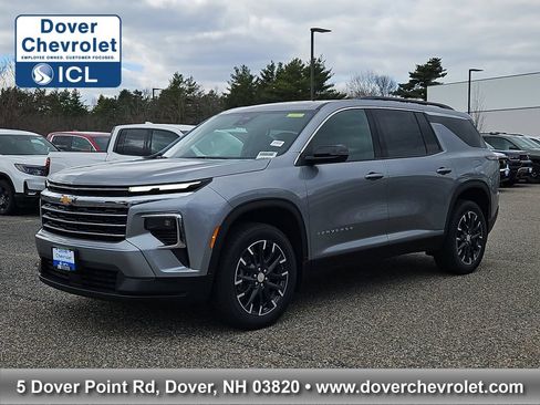 New 2026 Chevrolet Traverse LT w/ Sun and Wheel Package AWD/4WD image 1