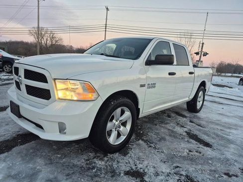 Used 2015 RAM 1500 Express image 3